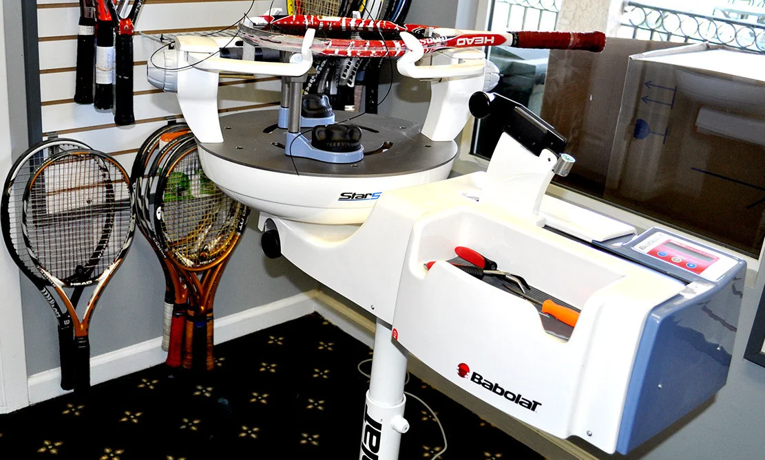 Babolat Star 5-maskinen som används hos 247 Racketservice